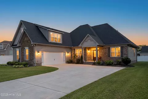 2005 Southside Dr, Winterville, NC 28590