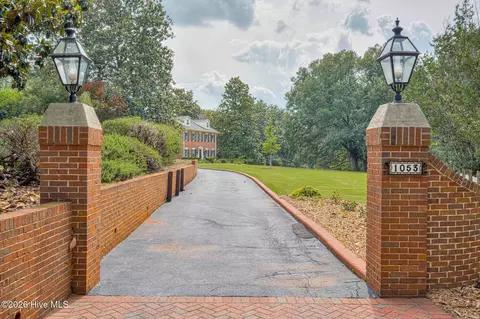 1053 Old Plantation Rd, North Augusta, SC 29841