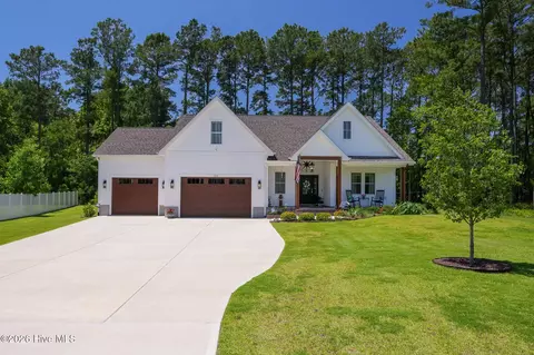 210 Brittany Ln, Stella, NC 28582