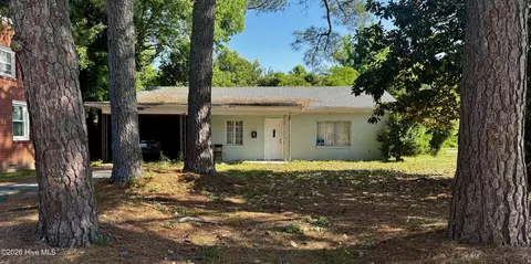 706 E Lenoir Ave, Kinston, NC 28501