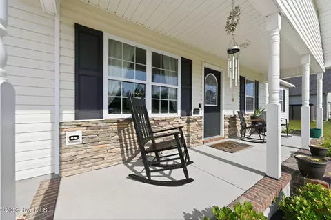 Exterior - 305 Basil Ct, Hubert, NC 28539 photo 3 of 5