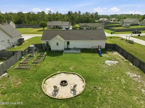 View/Area - 305 Basil Ct, Hubert, NC 28539 photo 1 of 7