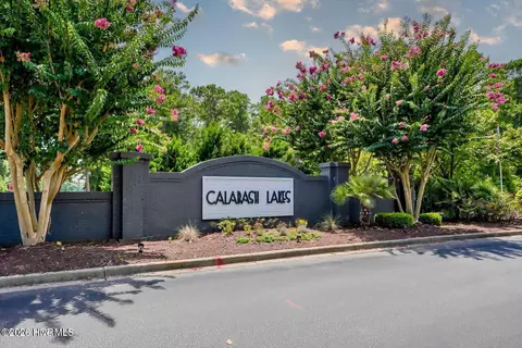 212 Cable Lake Cir, Calabash, NC 28467
