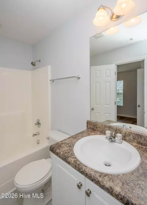 Bath - 2610 York Dr, Augusta, GA 30909 photo 5 of 5