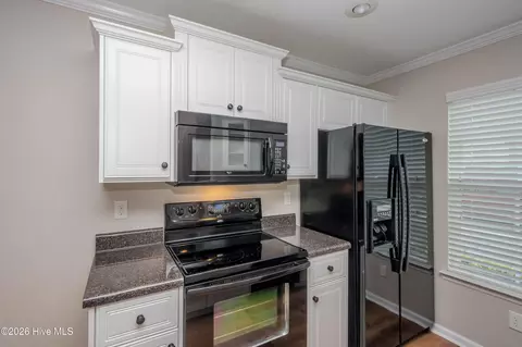 Kitchen - 2610 York Dr, Augusta, GA 30909 photo 3 of 5