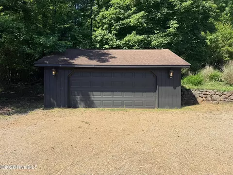 Exterior - 334 Case St, Columbus, NC 28722 photo 7 of 8