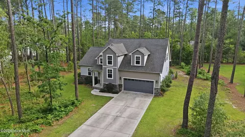 15981 Old Orchard Ct, Wagram, NC 28396