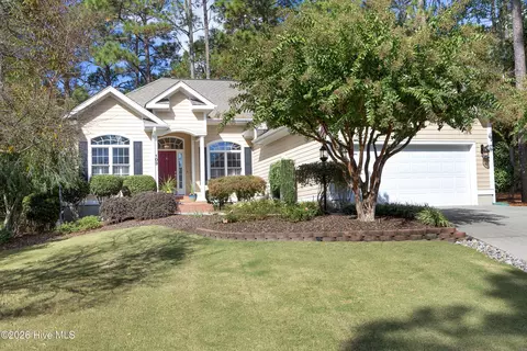 103 Belmont Ct, Southern Pines, NC 28387