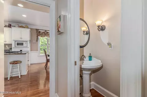 Entry Way - 530 Brandywine Dr, Evans, GA 30809 photo 3 of 6