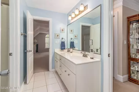 Bath - 530 Brandywine Dr, Evans, GA 30809 photo 4 of 5