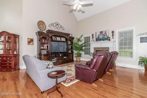 Living - 530 Brandywine Dr, Evans, GA 30809 photo 1 of 1
