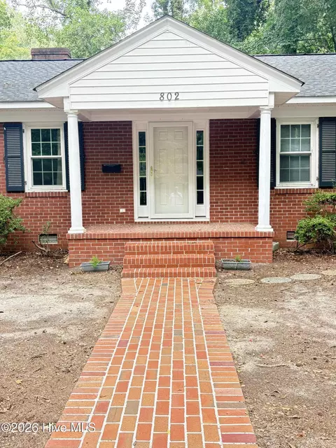 802 Forest Hill Cir, Greenville, NC 27858