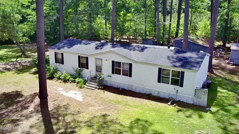 518 Jamestown Rd, Windsor, NC 27983