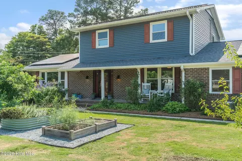 229 Yorkshire Ln, Wilmington, NC 28409