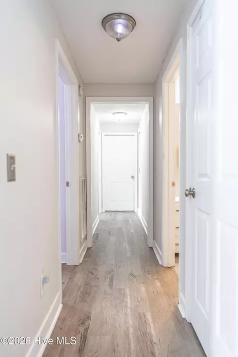 Entry Way - 4 Sawmill Ct, Pinehurst, NC 28374 photo 7 of 7