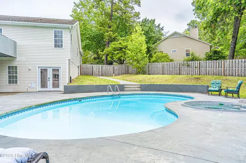 Exterior - 4 Sawmill Ct, Pinehurst, NC 28374 photo 12 of 15