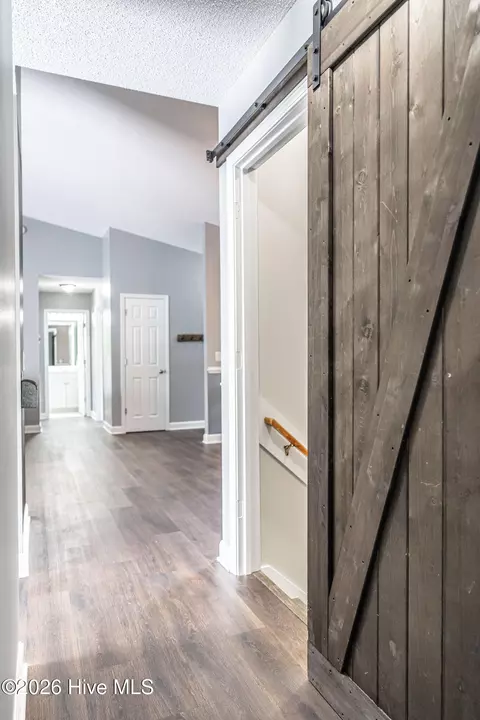 Entry Way - 4 Sawmill Ct, Pinehurst, NC 28374 photo 5 of 7