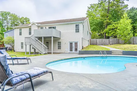 Exterior - 4 Sawmill Ct, Pinehurst, NC 28374 photo 14 of 15