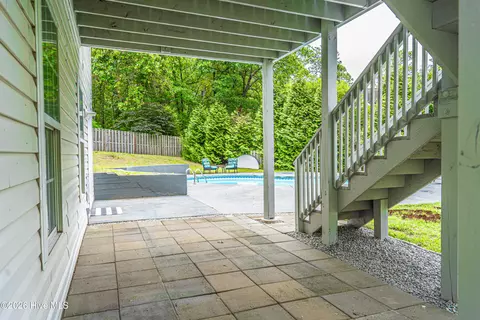 Exterior - 4 Sawmill Ct, Pinehurst, NC 28374 photo 13 of 15