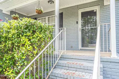 Exterior - 4 Sawmill Ct, Pinehurst, NC 28374 photo 3 of 15