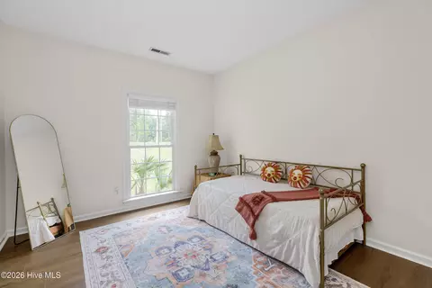 Bedroom - 122 Circle Dr, Hampstead, NC 28443 photo 4 of 6