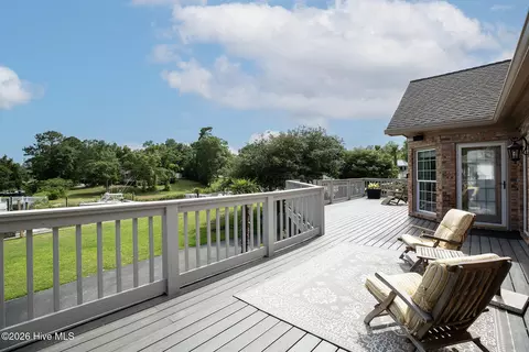 Exterior - 122 Circle Dr, Hampstead, NC 28443 photo 21 of 24