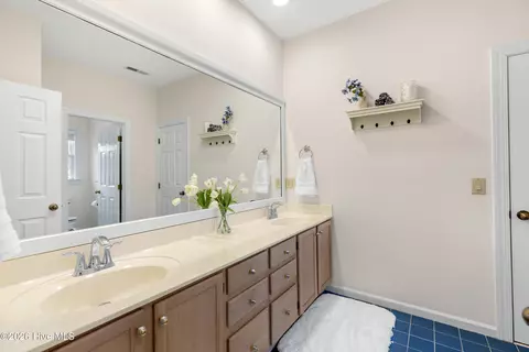 Bath - 122 Circle Dr, Hampstead, NC 28443 photo 1 of 2