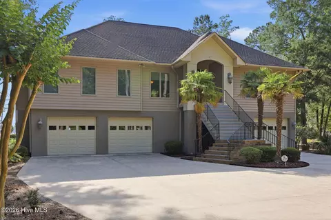 204 Live Oak Ln, Washington, NC 27889