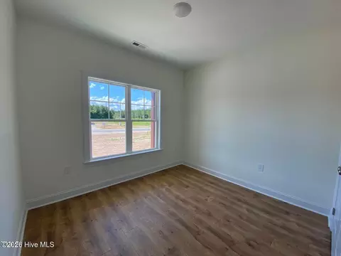 519 S Sumner St, Selma, NC 27576
