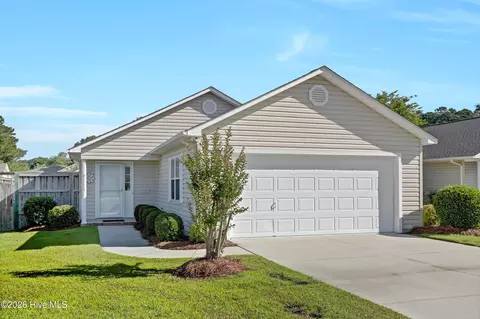 2010 Heritage Ln, Jacksonville, NC 28546