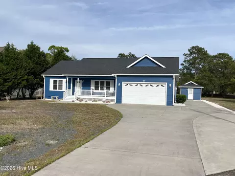 956 Nicklaus Rd, Southport, NC 28461