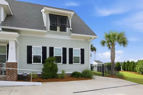 513 Turner St, Beaufort, NC 28516