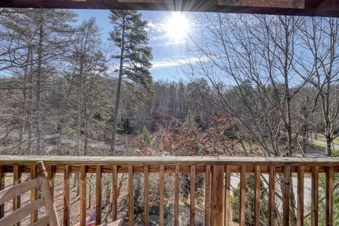 Exterior - 130 Mallard Cir, Murphy, NC 28906 photo 6 of 28