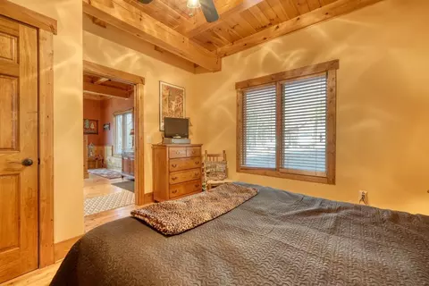 Bedroom - 130 Mallard Cir, Murphy, NC 28906 photo 2 of 12