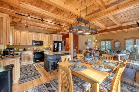 Dining - 130 Mallard Cir, Murphy, NC 28906 photo 2 of 3