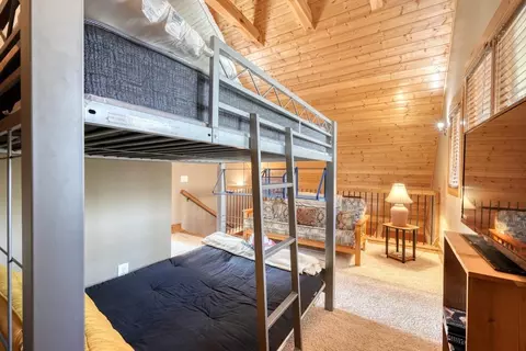 Bedroom - 130 Mallard Cir, Murphy, NC 28906 photo 6 of 12
