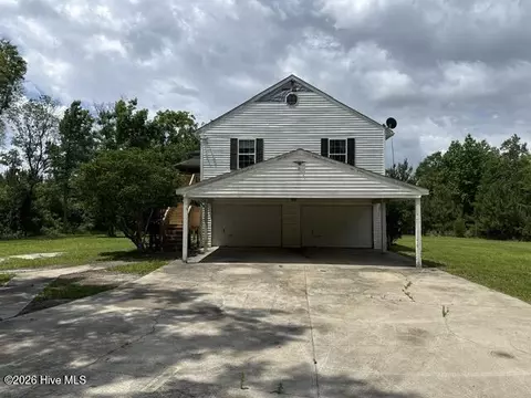 1175 Belangia Rd, Havelock, NC 28532
