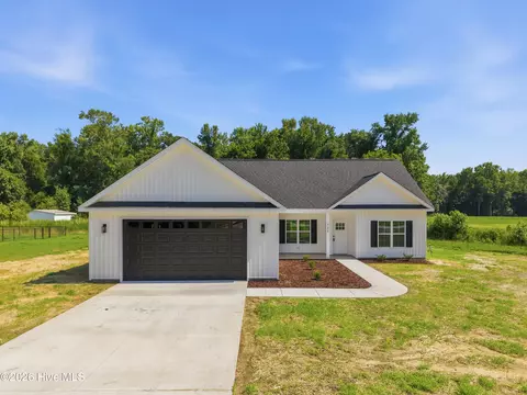 325 W Washington St, Bethel, NC 27812