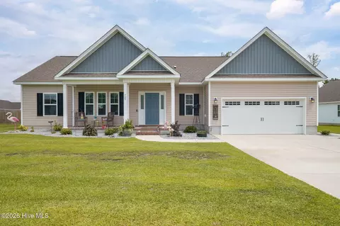 705 Plowshare Ct, Maysville, NC 28555
