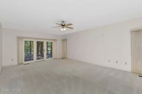 Living - 67 Stoneykirk Dr, Pinehurst, NC 28374 photo 4 of 6