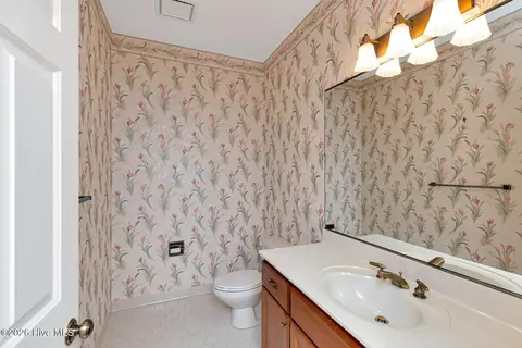 Bath - 67 Stoneykirk Dr, Pinehurst, NC 28374 photo 1 of 6