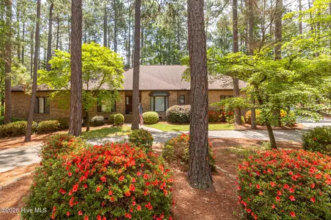 67 Stoneykirk Dr, Pinehurst, NC 28374