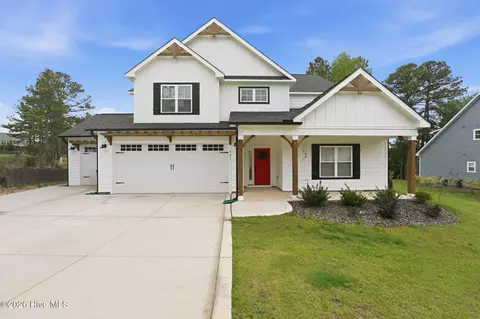 501 Belcroft Dr, Carthage, NC 28327