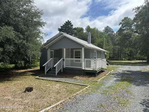 214 N Grace Chapel Rd, Hamlet, NC 28345
