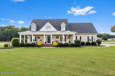 3631 Fountain Hill Dr, Grifton, NC 28530
