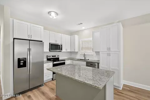 Kitchen - 1108 Dugas St, Augusta, GA 30901 photo 3 of 4