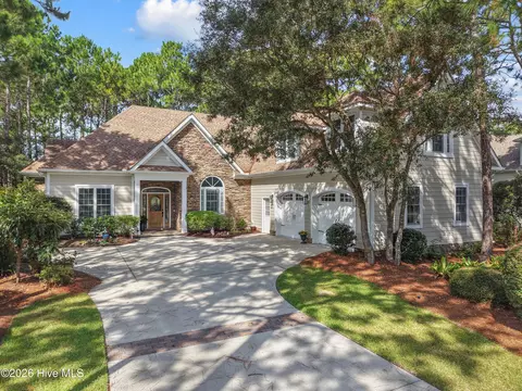 3807 Ridge Crest Dr, Southport, NC 28461