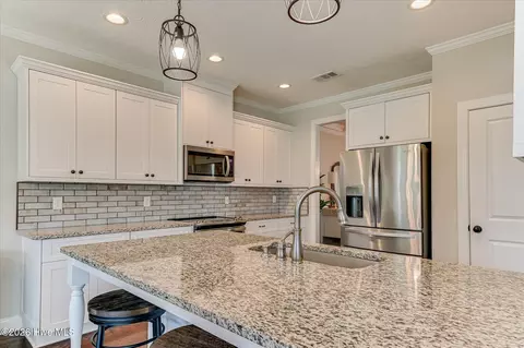 Kitchen - 587 Bunchgrass St, Evans, GA 30809 photo 2 of 8