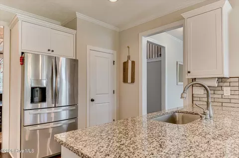 Kitchen - 587 Bunchgrass St, Evans, GA 30809 photo 3 of 8