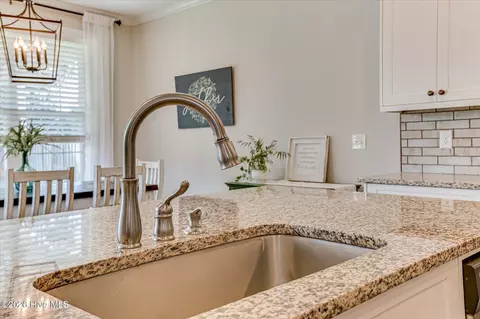 Kitchen - 587 Bunchgrass St, Evans, GA 30809 photo 6 of 8